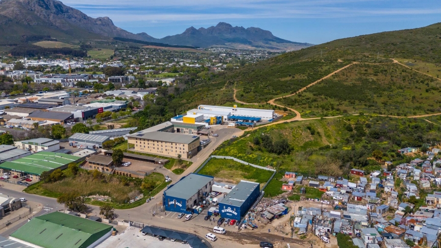 Commercial Property for Sale in Plankenbrug Western Cape